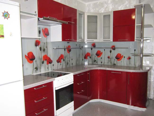 Дизайн красной кухни