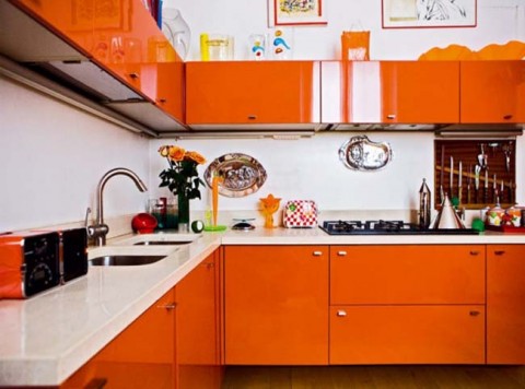 Маленькая оранжевая кухня - дизайн, фото